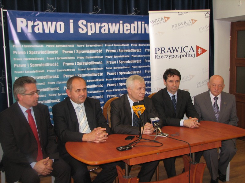 Lider Prawicy Rzeczypospolitej Marek Jurek w piątek 16 sierpnia udzielił oficjalnego poparcia Zdzisławowi Pupie.